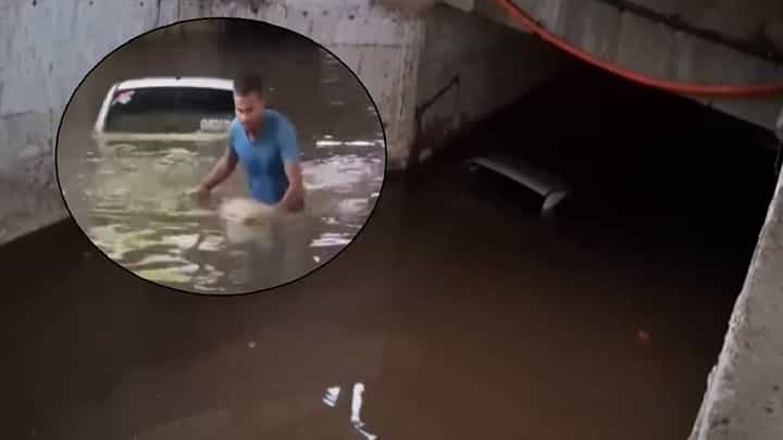 Badlapur Rain : बदलापुरात पावसाचा कहर, भुयारी मार्गात साचलं पाणी, 10 फूट पाण्यात अडकली कार अन्... Badlapur Rain : बदलापुरात पावसाचा कहर, भुयारी मार्गात साचलं पाणी, 10 फूट पाण्यात अडकली कार अन्...