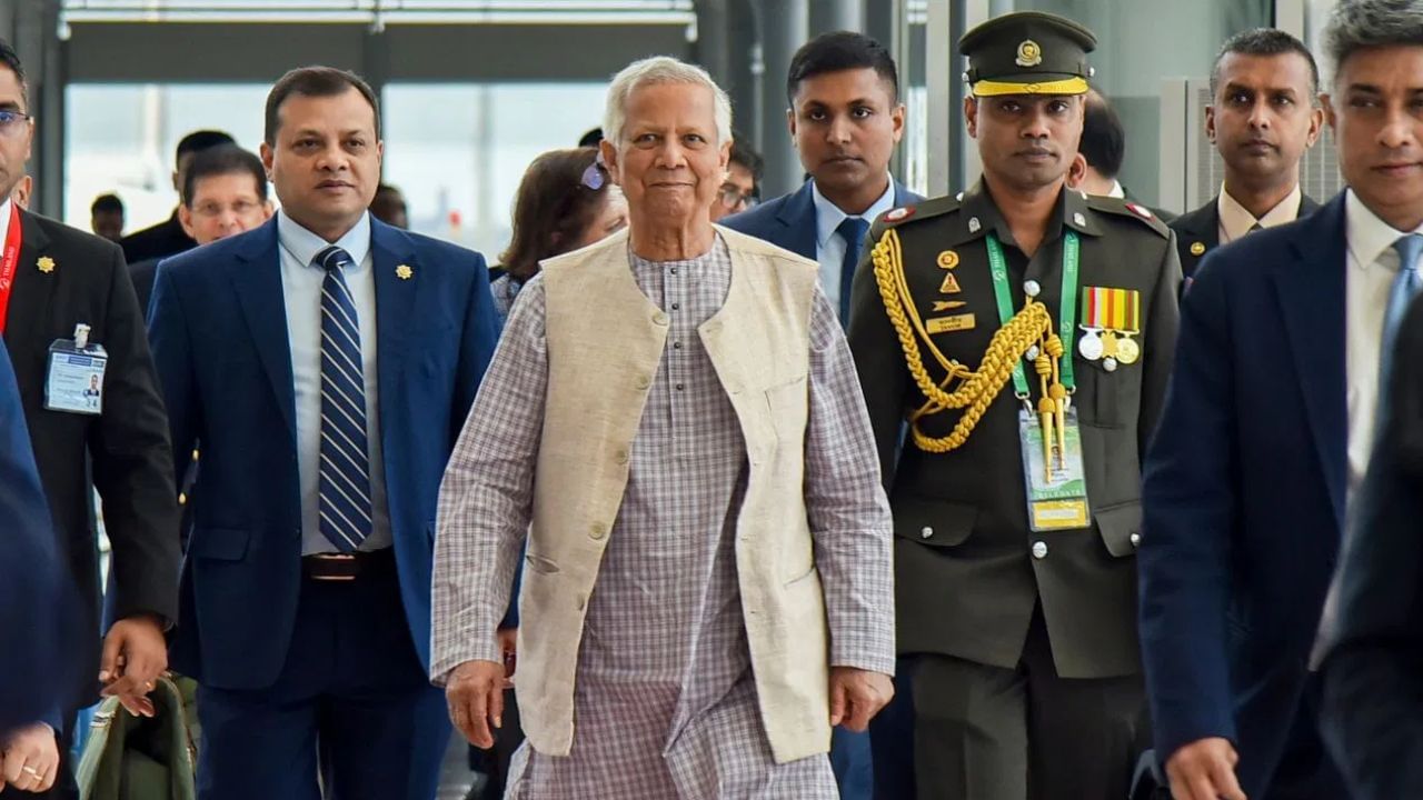 'आम्ही युद्धासारख्या परिस्थितीत...', बांगलादेशातील निवडणुका मोहम्मद युनूस यांनी पुन्हा टाळल्या