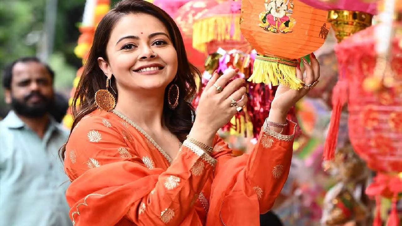 या फोटोशूटमध्ये तिने बॉडी फिटेड ड्रेस घातला होता. त्यातून लोअर बेली दिसत होती. त्यावरुन फॅन्सनी ती दुसऱ्यांदा प्रेग्नेंट असल्याचा अंदाज बांधला. 