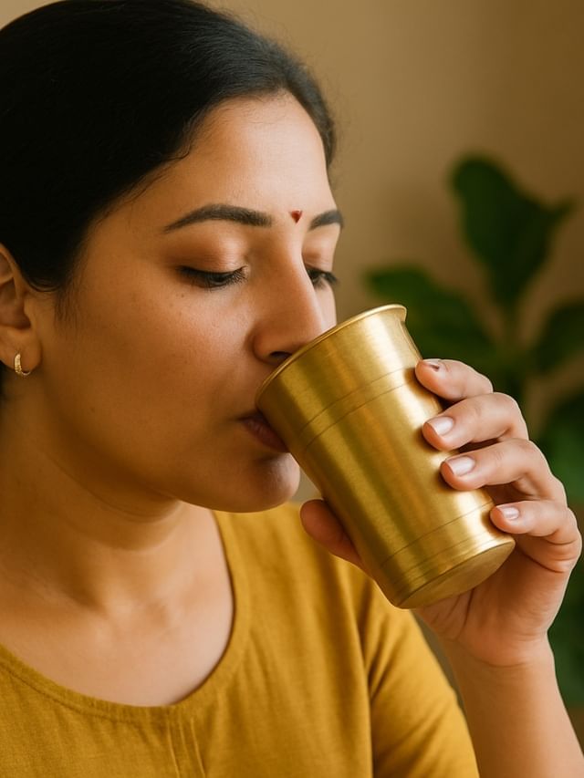 दररोज रात्री हळदीचे दूध प्यायले तर काय होते? दररोज रात्री हळदीचे दूध प्यायले तर काय होते?