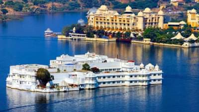 उदयपूरपासून 200 किमी अंतरावर असलेल्या या सुंदर ठिकाणांना द्या भेट, तुमची सहल होईल संस्मरणीय