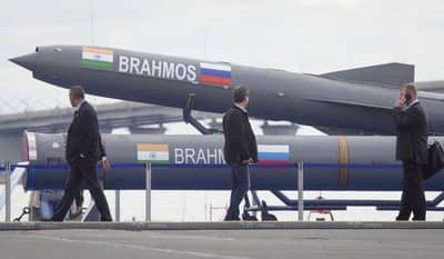 दोन नद्यांच्या नावावरुन तयार झालेले ब्रह्मोस क्षेपणास्र किती घातक ? स्पीड, रेंज आणि ओरिजन कंट्री सर्व डिटेल्स वाचा