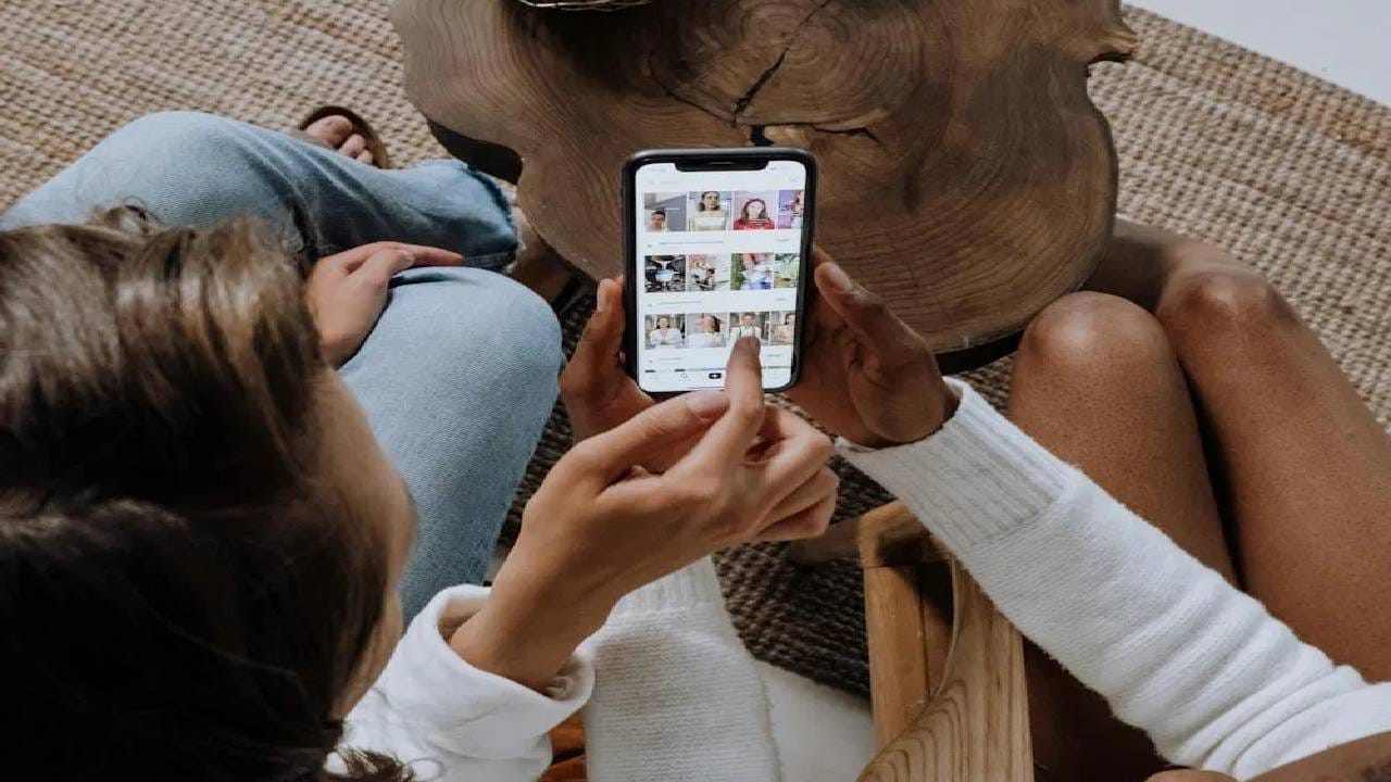 या सर्वेनुसार जवळपास 55 टक्के भारतीयांनी आयुष्यात कमीत कमी एकदा आपल्या जोडीदाराला धोका दिला आहे. हे आकडे चक्रावून टाकणारे आहेत.