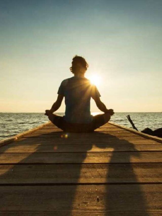 पाहा ही 6 अध्यात्मिक ठिकाणं, जेथे मनाला शांती आणि नवी ऊर्जा मिळते... पाहा ही 6 अध्यात्मिक ठिकाणं, जेथे मनाला शांती आणि नवी ऊर्जा मिळते...