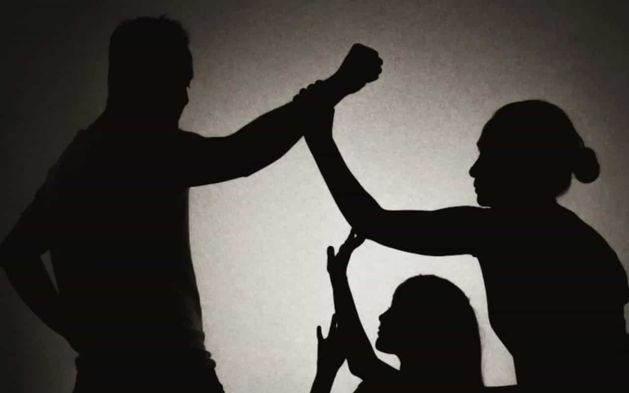 या देशात पतीचीच होते पत्नीकडून धुलाई, भारताचे काय स्थान, युएनचा सनसनाटी अहवाल