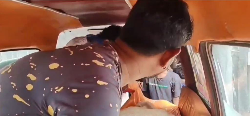 पवन आहुजा असं आत्महत्या करणाऱ्या व्यक्तीचं नाव आहे. या व्यक्तीने आपल्या पत्नीची आणि मुलीची हत्या केली त्यानंतर स्वत:लाही संपवलं. 