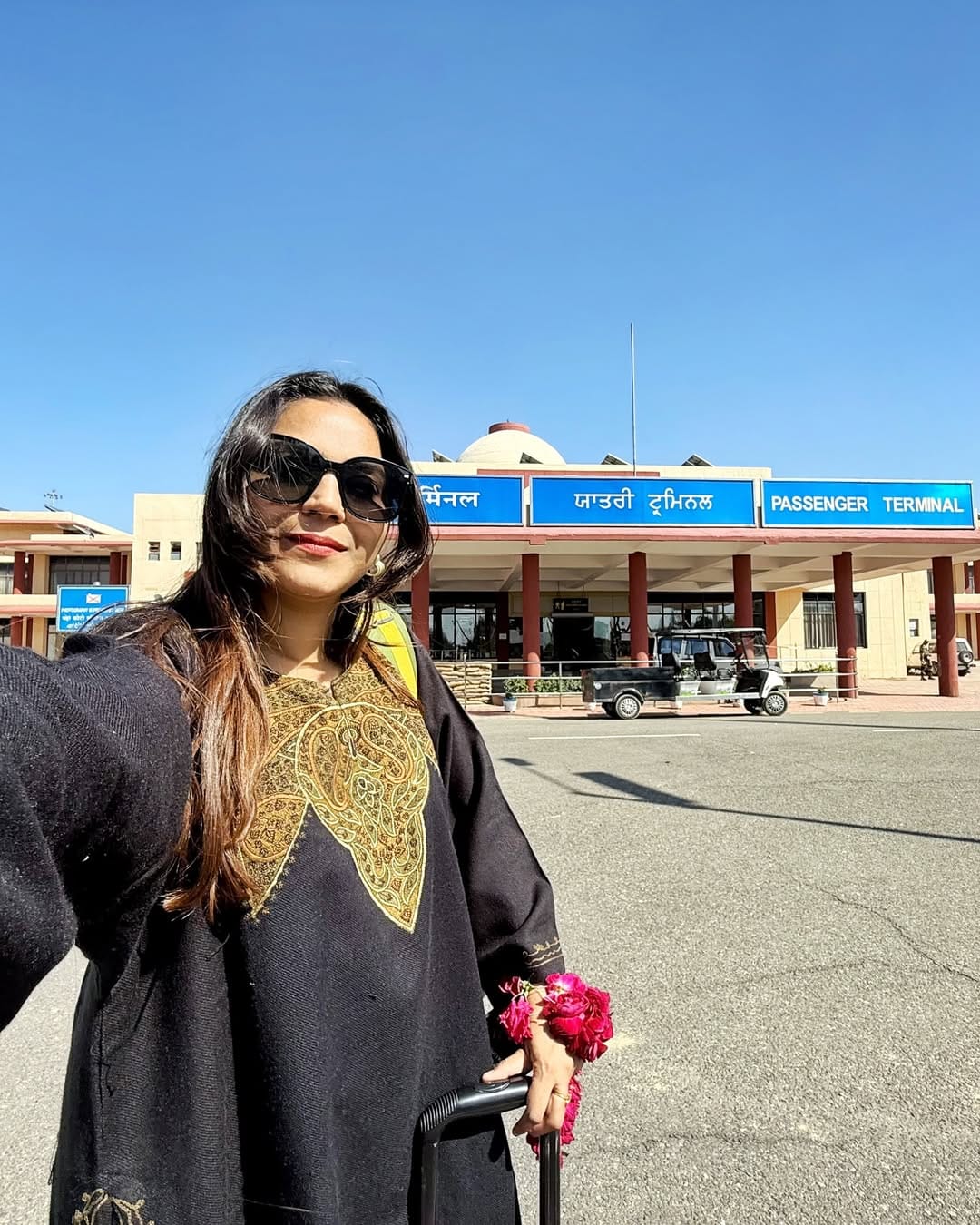 दरम्यान, अवघे 20 हजार रुपये कमवणारी ज्योती नंतर पाकिस्तानची गुप्तहेर कशी झाली, असे विचारले जात आहे. पाकिस्तानची सकारात्मक छाप पडावी तसेच पाकिस्तानच्या नीतींचा प्रचार करण्यासाठी विदेशी एजंट्सने तिची निवड केली होती. 