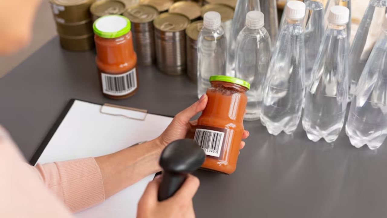 रोजच्या वापरातल्या या 10 पदार्थांची एक्सपायरी डेट तुम्हाला माहितीये का? रोजच्या वापरातल्या या 10 पदार्थांची एक्सपायरी डेट तुम्हाला माहितीये का?