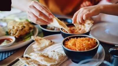 घरगुती जेवण की डाएट फूड... वजन कमी करण्यासाठी काय आहे अधिक चांगलं?