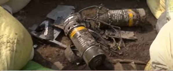 पंजाबच्या अमृतसरमधील वडाला येथे ड्रोन पाडले आहेत. या ड्रोन हल्ल्यामुळे घरांच्या परिसरात आग लागली होती.  ड्रोन पाडल्यामुळे ही आग लागली होती. ड्रोनचे साहित्य येथे जमा करण्यात आले आहेत.  या ड्रोनमधील बॉम्ब आर्मीच्या जवानांनी डिफ्यूज केल्याची शक्यता व्यक्त केली जात आहे.   