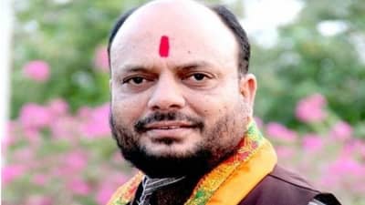 बँका राजकीय पुढाऱ्यांना कर्ज का देत नाही?, मंत्री गुलाबराव पाटील यांनी सांगितले कारण