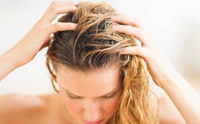 उन्हाळ्यात हेअर स्पा करताना काही गोष्टी ठेवा लक्षात, चुकूनही करू नका या चुका