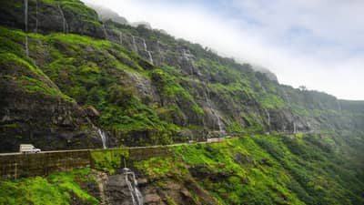 परदेशी लोकांनी शोधलेले हे आहे भारतातील पहिले हिल स्टेशन, चला तर मग जाणून घेऊयात