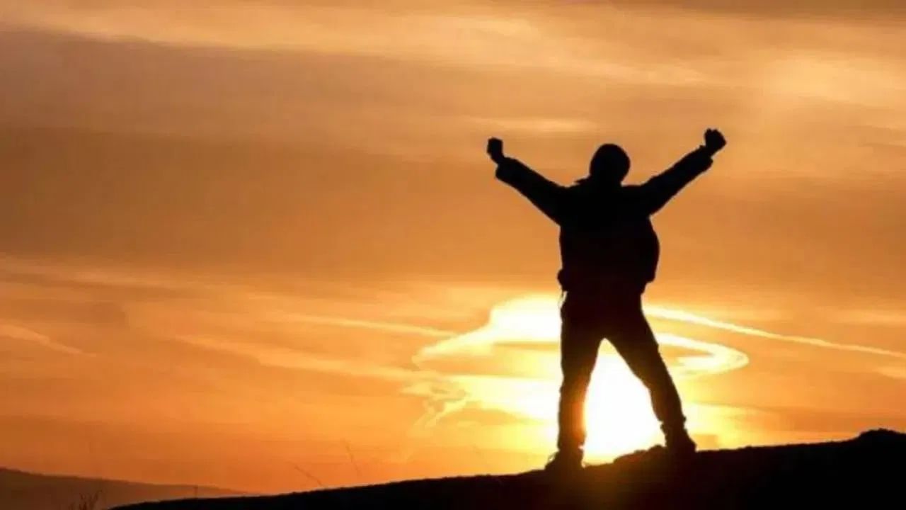 ज्योतिषशास्त्रानुसार, काही कामे अशी देखील आहेत जी संध्याकाळी करू नयेत, कारण ही कामे केल्याने नकारात्मक ऊर्जा वाढते आणि जीवनात अशांतता येते.