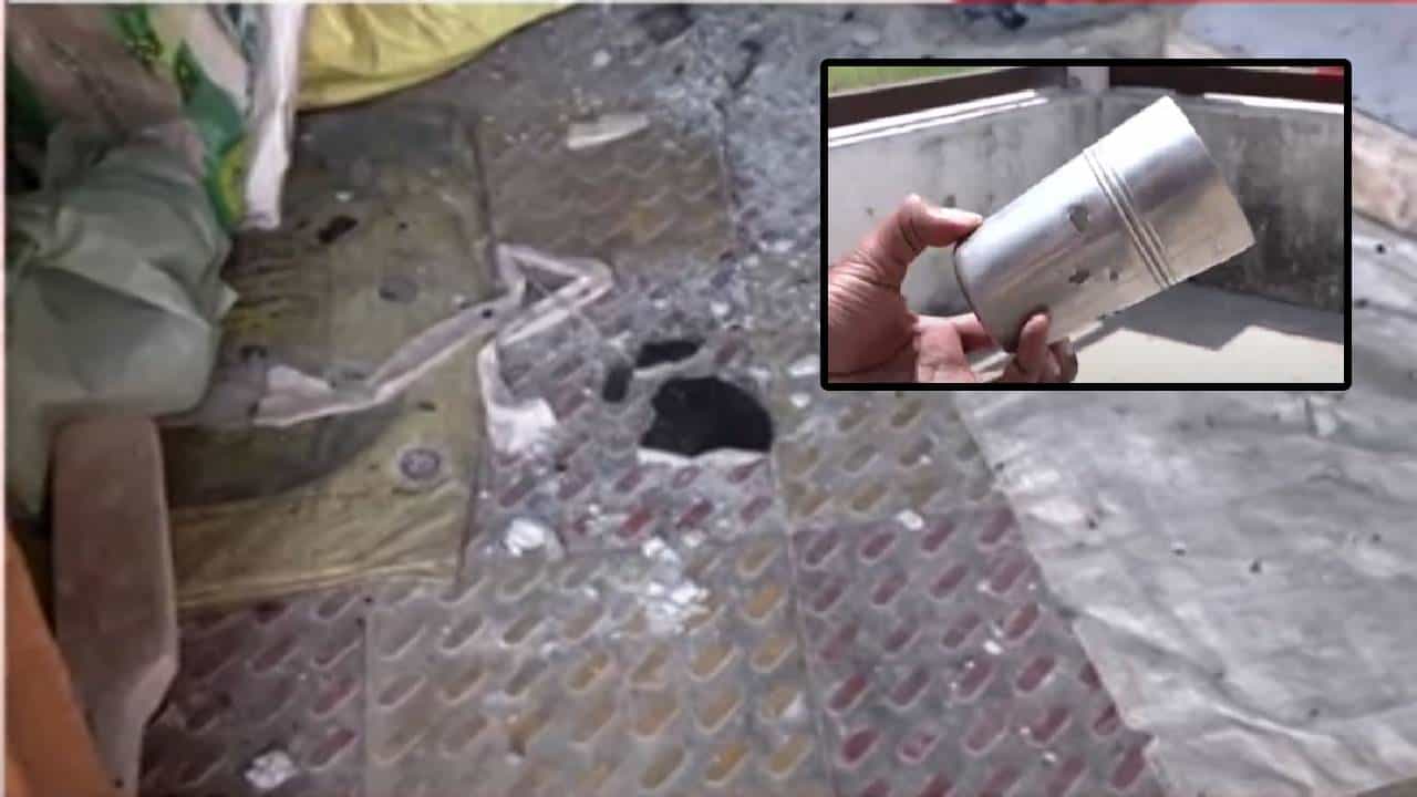 Jammu Kashmir : भारतीय सैन्यानं पाकचा ड्रोन हल्ला उधळला, ड्रोनचे भाग छतावर; घराचं मोठं नुकसान... व्हिडीओ बघताच धडकी भरेल