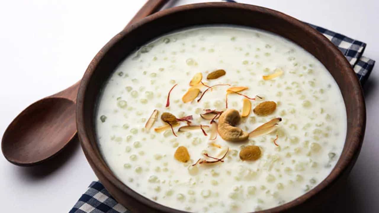 या Navratri च्या उपवासाठी ट्राय करा चूटकीत तयार होणारी ही हेल्दी खीर