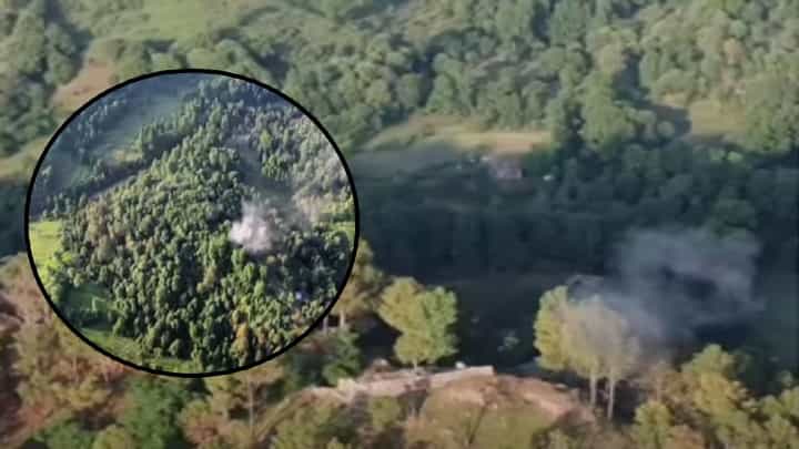 Operation Sindoor : भारतानं एका झटक्यात LOC वरील पाकिस्तानच्या चौक्या उडवल्या, व्हिडीओ पाहताच तुम्ही म्हणाल.... Operation Sindoor : भारतानं एका झटक्यात LOC वरील पाकिस्तानच्या चौक्या उडवल्या, व्हिडीओ पाहताच तुम्ही म्हणाल....