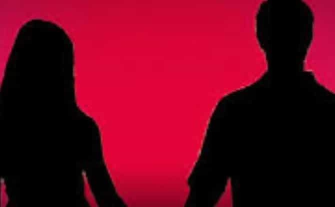 गर्लफ्रेंडचे कलेवर चितेवर जाण्यापूर्वी त्याने तिच्या कपाळी कुंकू लावले, आजीवन लग्न न करण्याची शपथही घेतली...