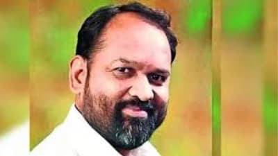 कधी महायुतीसोबत असणाऱ्या या नेत्याची राहुल गांधींसोबत भेट, राज्यात नवीन समीकरणाची नांदी?