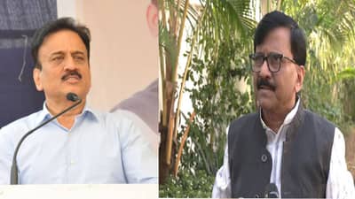 संजय राऊत यांचा अतिरेकी म्हणून उल्लेख, पुस्तकातील त्या पॅऱ्यावरून महाजन यांनी फटकारलं