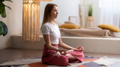 ध्यान करण्यासाठी या 7 प्राचीन टेक्निक आजही सर्वोत्तम, फायदे वाचून तुम्हीही थक्क व्हाल