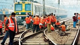उद्या रेल्वेने प्रवास करताय? लोकल 6 तास बंद, कुठे कसा असणार मेगाब्लॉक उद्या रेल्वेने प्रवास करताय? लोकल 6 तास बंद, कुठे कसा असणार मेगाब्लॉक