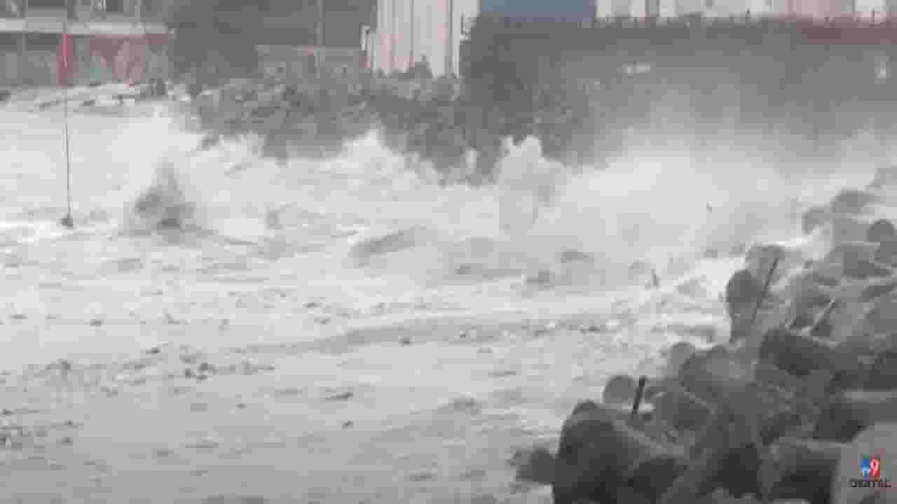 Maharashtra Rain : राज्यातील समुद्र खवळणार, किनारपट्टी भागांना धोका; कुठे कसा होणार पाऊस? IMD चा इशारा काय? Maharashtra Rain : राज्यातील समुद्र खवळणार, किनारपट्टी भागांना धोका; कुठे कसा होणार पाऊस? IMD चा इशारा काय?