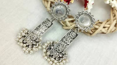 ऑक्सिडाइज्ड ज्वेलरी खरेदी करताय तर या 4 गोष्टी नक्की लक्षात ठेवा