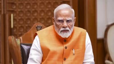 मोदी रात्री 8 वाजता  आले अन् या गोष्टी घडल्या, आज काय बोलणार?