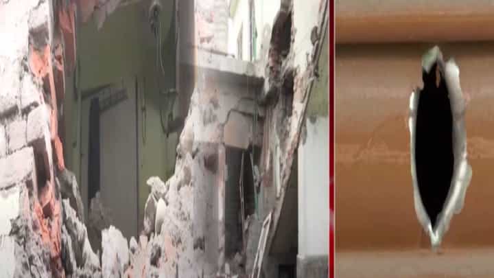 Pakistan Drone Attack : पाकचा पुंछमध्ये मोठा हल्ला, काळजाचा ठोका चुकणारा व्हिडीओ पाहिला? बघताच क्षणी तुम्हालाही.... Pakistan Drone Attack : पाकचा पुंछमध्ये मोठा हल्ला, काळजाचा ठोका चुकणारा व्हिडीओ पाहिला? बघताच क्षणी तुम्हालाही....