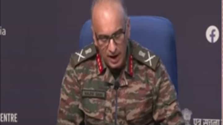 Indian Army Press Conference : पाकिस्तानचा पापाचा घडा भरला होता - लेफ्टनंट जनरल राजीव घई Indian Army Press Conference : पाकिस्तानचा पापाचा घडा भरला होता - लेफ्टनंट जनरल राजीव घई