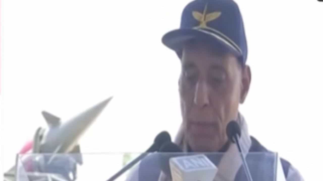 Rajnath Singh : आयएमएफकडून मिळालेल्या पैशातून पाकिस्तान टेरर फंडिंग करतो - राजनाथ सिंह