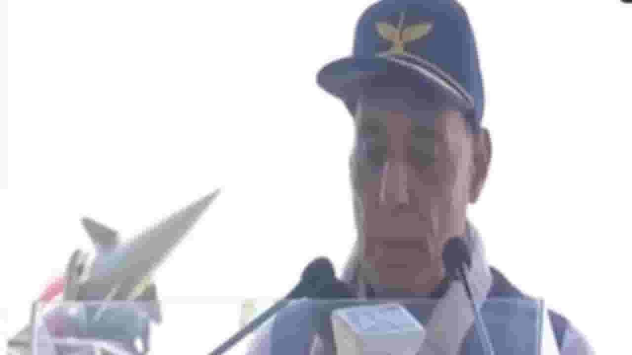 Rajnath Singh : आयएमएफकडून मिळालेल्या पैशातून पाकिस्तान टेरर फंडिंग करतो - राजनाथ सिंह Rajnath Singh : आयएमएफकडून मिळालेल्या पैशातून पाकिस्तान टेरर फंडिंग करतो - राजनाथ सिंह