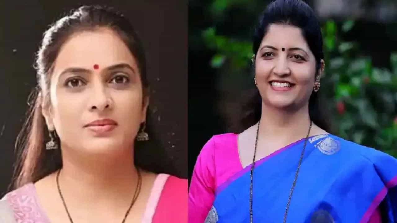 Rohini Khadse : पद जातंय या भीतीने..; ऑडिओ क्लिप शेअर करून रोहिणी खडसेंची चाकणकरांवर टीका Rohini Khadse : पद जातंय या भीतीने..; ऑडिओ क्लिप शेअर करून रोहिणी खडसेंची चाकणकरांवर टीका