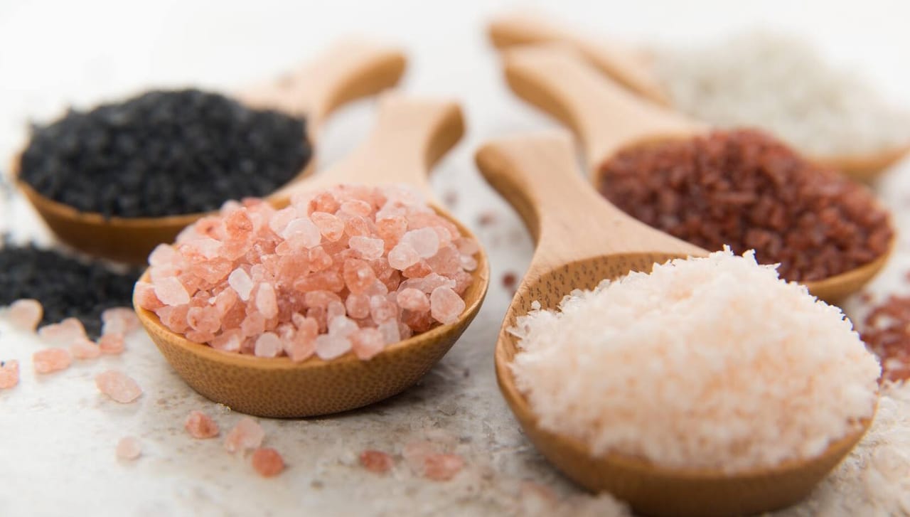 पांढऱ्या मिठाऐवजी कोणते पर्याय आहेत योग्य? वाचा सविस्तर !
