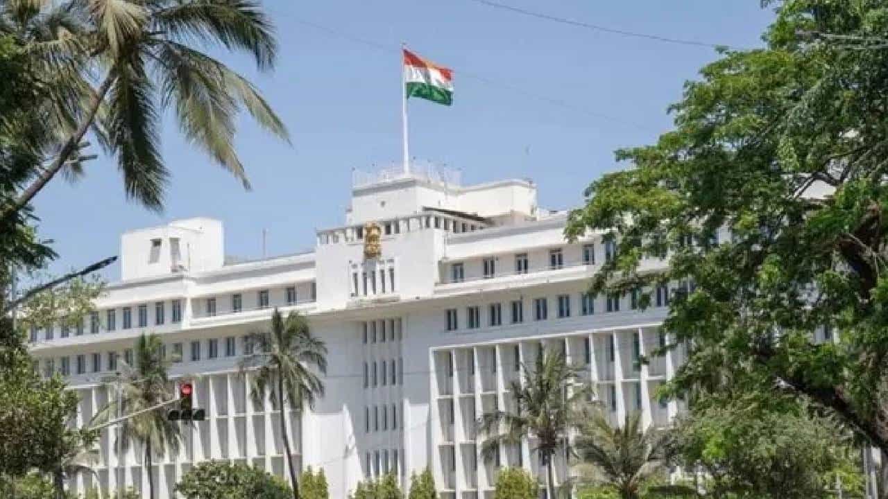 मोठी बातमी! संजय राठोड यांच्या विभागात पैसे घेऊन अधिकाऱ्यांची नियुक्ती, भाजपा आमदाराचा गंभीर आरोप