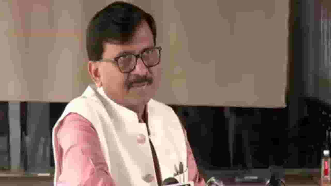 Sanjay Raut : म्हणून कोणी गटाराचं पाणी पित नाही, राऊतांचा सुप्रिया सुळेंना टोला