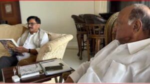 Sanjay Raut-Sharad Pawar Meeting : संजय राऊत आणि शरद पवारांमध्ये रंगल्या गप्पा
