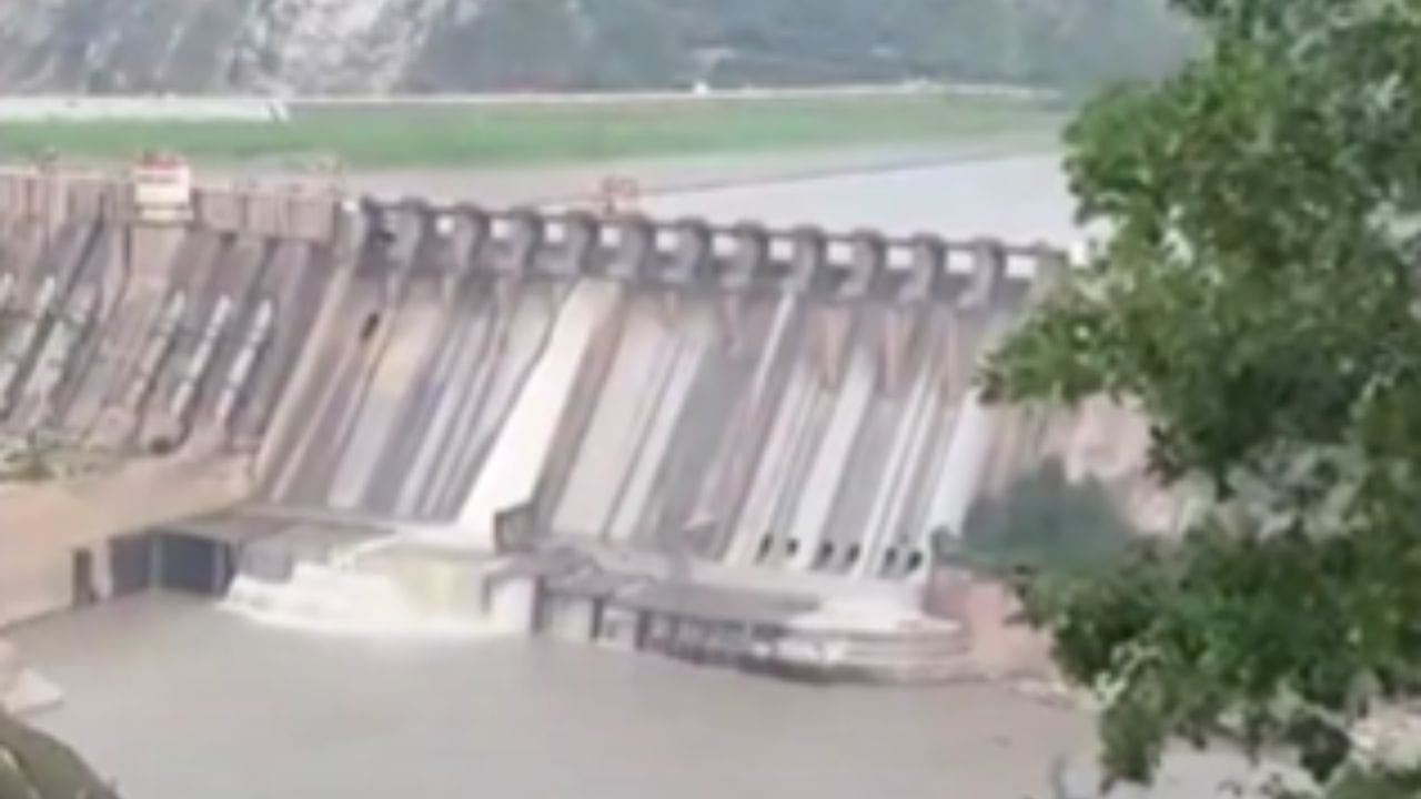 India-Pakistan Conflict : पाणी बंद करण्याचा विचार जरी.., शाहबाज शरीफ यांची फुसकी धमकी