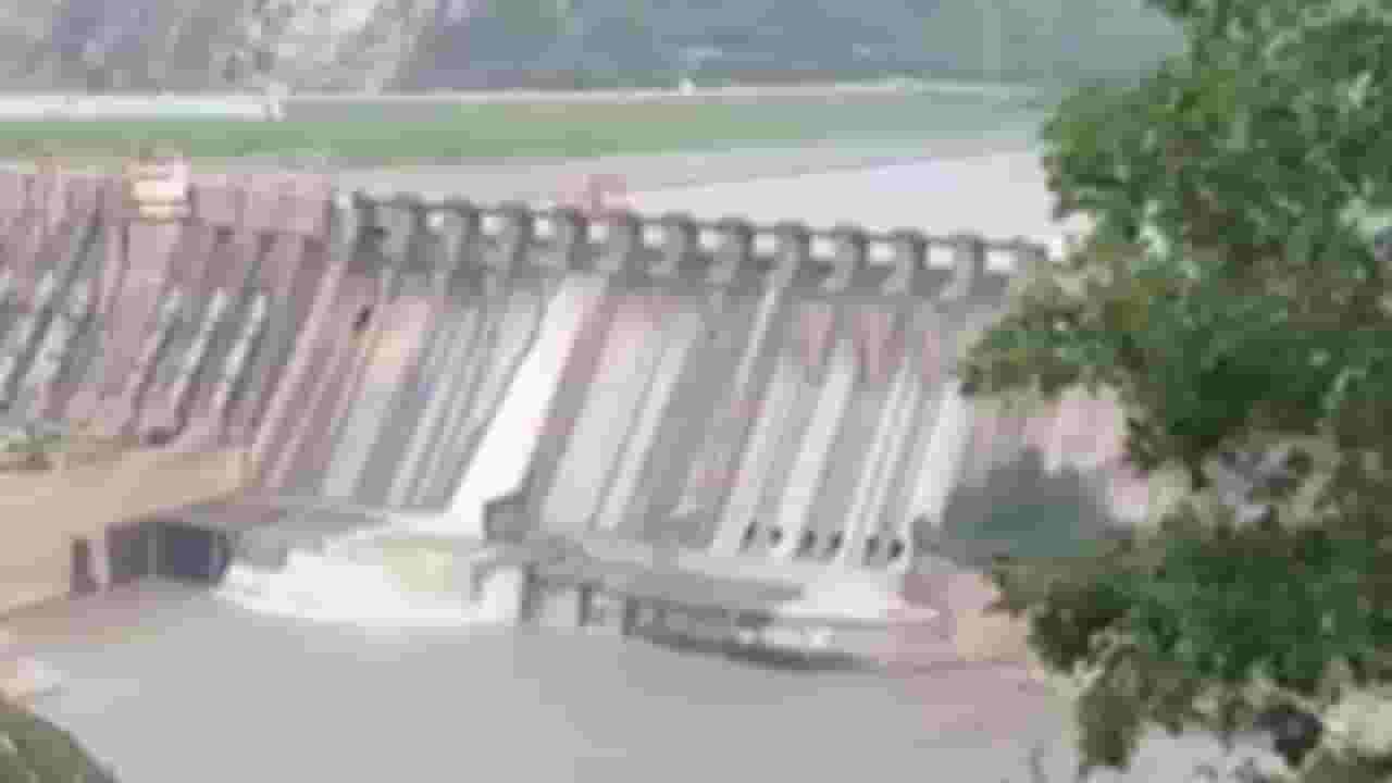 India-Pakistan Conflict : पाणी बंद करण्याचा विचार जरी.., शाहबाज शरीफ यांची फुसकी धमकी India-Pakistan Conflict : पाणी बंद करण्याचा विचार जरी.., शाहबाज शरीफ यांची फुसकी धमकी