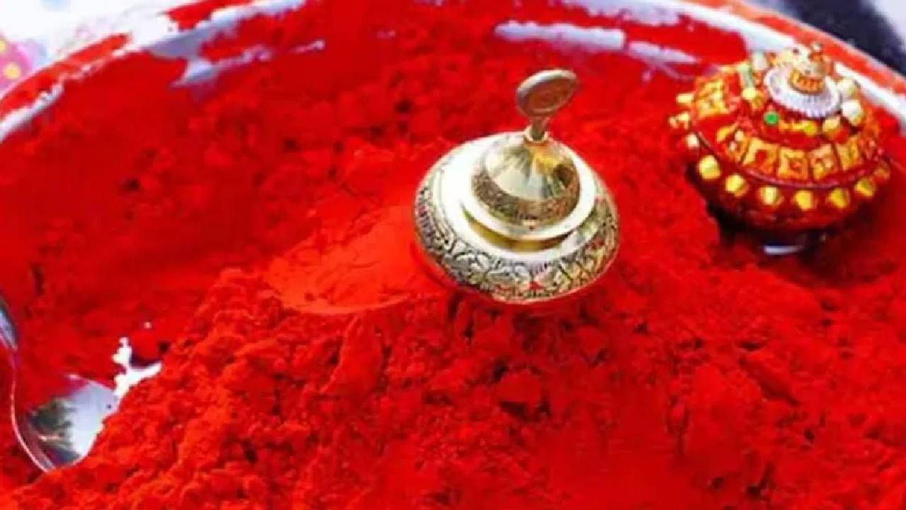 सिंदूर बनवण्यासाठी कोणत्या फळाचं बी वापरतात? महाराष्ट्राशी खास कनेक्शन काय ? सिंदूर बनवण्यासाठी कोणत्या फळाचं बी वापरतात? महाराष्ट्राशी खास कनेक्शन काय ?