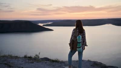 जंगलांमध्ये फिरायला आवडतं? मग भारतातील या 5 ठिकाणी जाच