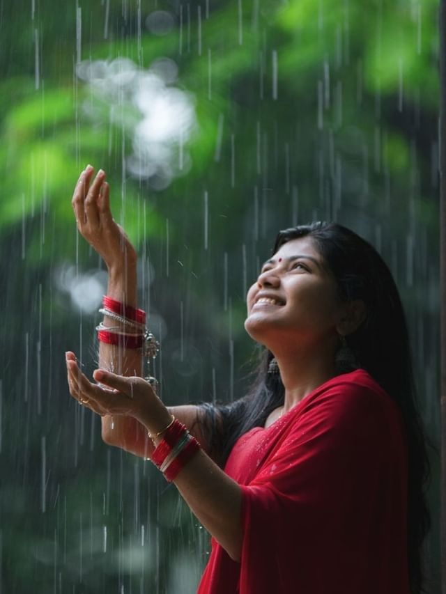 ऐन लग्नाच्या दिवशी पाऊस पडला तर शुभ संकेत असतात की अशुभ? ऐन लग्नाच्या दिवशी पाऊस पडला तर शुभ संकेत असतात की अशुभ?