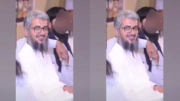 Saifullah Khalid Assassination : लष्कर-ए-तोयबाचा टॉपचा कमांडर; दहशतवादी सैफुल्लाह खालिदची गोळ्या घालून हत्या Saifullah Khalid Assassination : लष्कर-ए-तोयबाचा टॉपचा कमांडर; दहशतवादी सैफुल्लाह खालिदची गोळ्या घालून हत्या