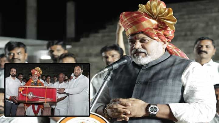 Uday Samant : शिंदेंना तुमच्या गळ्यात हार घालण्याची संधी कधी देणार? हे लवकर... चंद्रहार पाटलांना उदय सामंतांची खुली ऑफर Uday Samant : शिंदेंना तुमच्या गळ्यात हार घालण्याची संधी कधी देणार? हे लवकर... चंद्रहार पाटलांना उदय सामंतांची खुली ऑफर