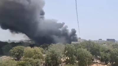 Ahmedabad Plane Crash : पंढरपूरच्या दाम्पत्याचा विमान अपघातात मृत्यू, तर बदलापूरच्या तरूणाचा संपर्कच नाही