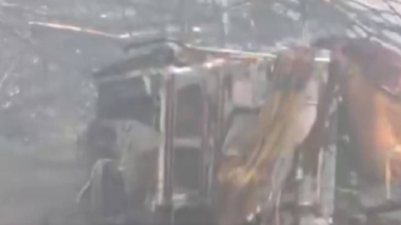 Air India Plane Crash : प्लेन क्रॅशमध्ये सगळं विमान नष्ट होतं? पण ब्लॅक बॉक्स कसा सुरक्षित राहतो? काय टेक्नोलॉजी आहे?