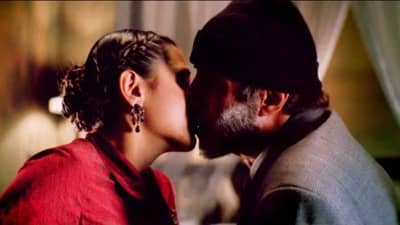 अभिषेकच्या होणाऱ्या बायकोसोबतच अमिताभ यांनी दिलेला Kissing सीन, बॉलिवूडला बसलेला धक्का