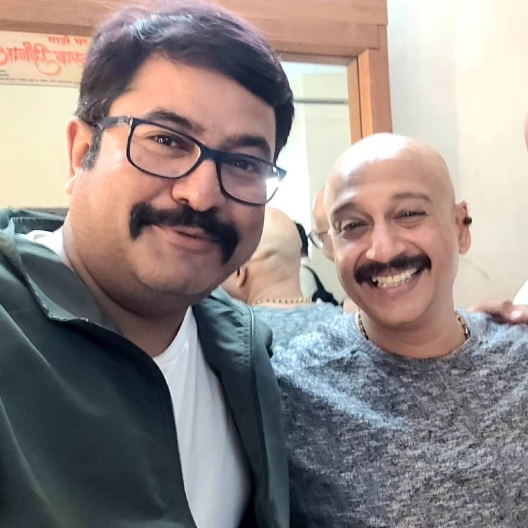 दरम्यान, बावडेकर यांच्या अनुपस्थितीत नाटकाचे काही प्रयोग अभिनेते अनिरुद्ध जोशी करणार आहेत. 'सुंदर मी होणार' या नाटकात विद्याधर जोशी, अभिजीत चव्हाण, स्वानंदी टीकेकर, अमोल बावडेकर, सृजन देशपांडे, श्रुती पाटील, विराजस ओढेकर, आस्ताद काळे आणि श्रुजा प्रभुदेसाई यांच्या भूमिका आहेत. 
