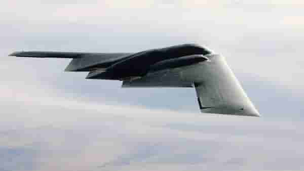 US Strikes On Nuclear Sites Of Iran : इराणवर 30000 हजार किलोचा बॉम्ब टाकण्यासाठी जे B-2 बॉम्बर वापरलं, ते किती घातक? जाणून घ्या